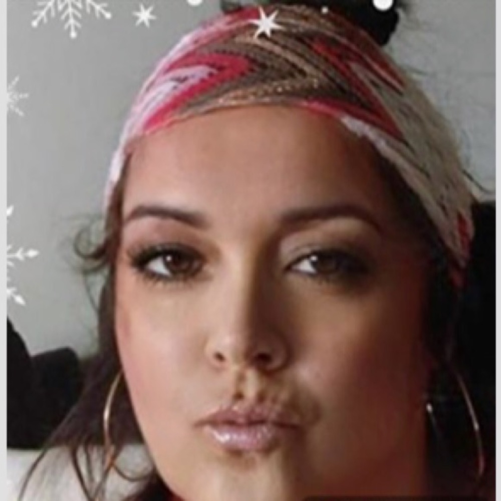 Meet your Posher, Tina